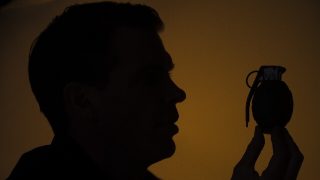 夢占い バレる夢に関する13の意味とは Spibre