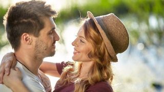 夢占い 元カノが夢に出てきた 再開 復縁など18の意味とは Spibre