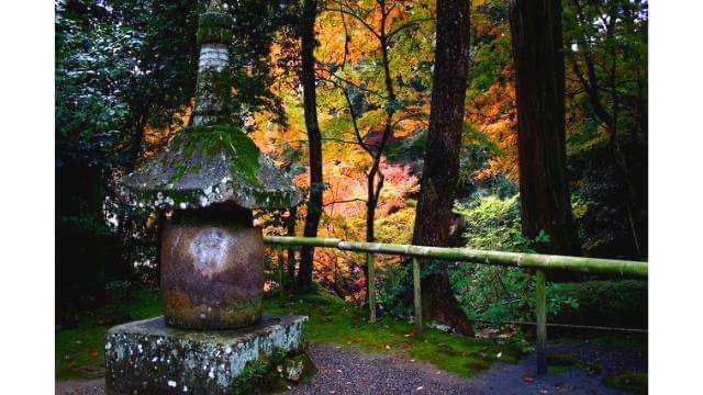 西国13番,石山寺,めかくし石