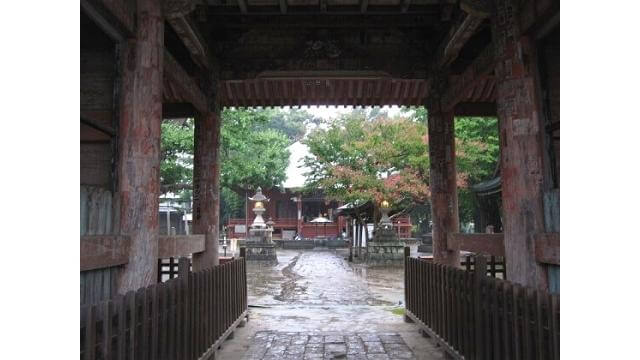 坂東5番,勝福寺,仁王門から本堂を望む