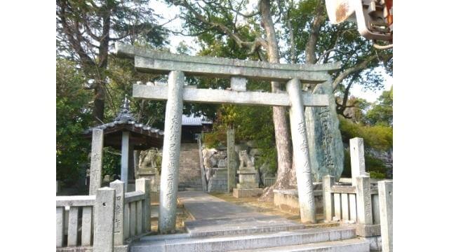 四国59番札所,国分寺,隣接する神社