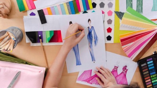 開運ファッションのコーデ例