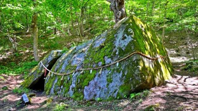 日本に伝わる珍しい信仰と古代神アラハバキ・淡島神の解説
